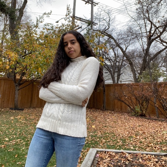 Knit Pullover - Picture 2 of 5